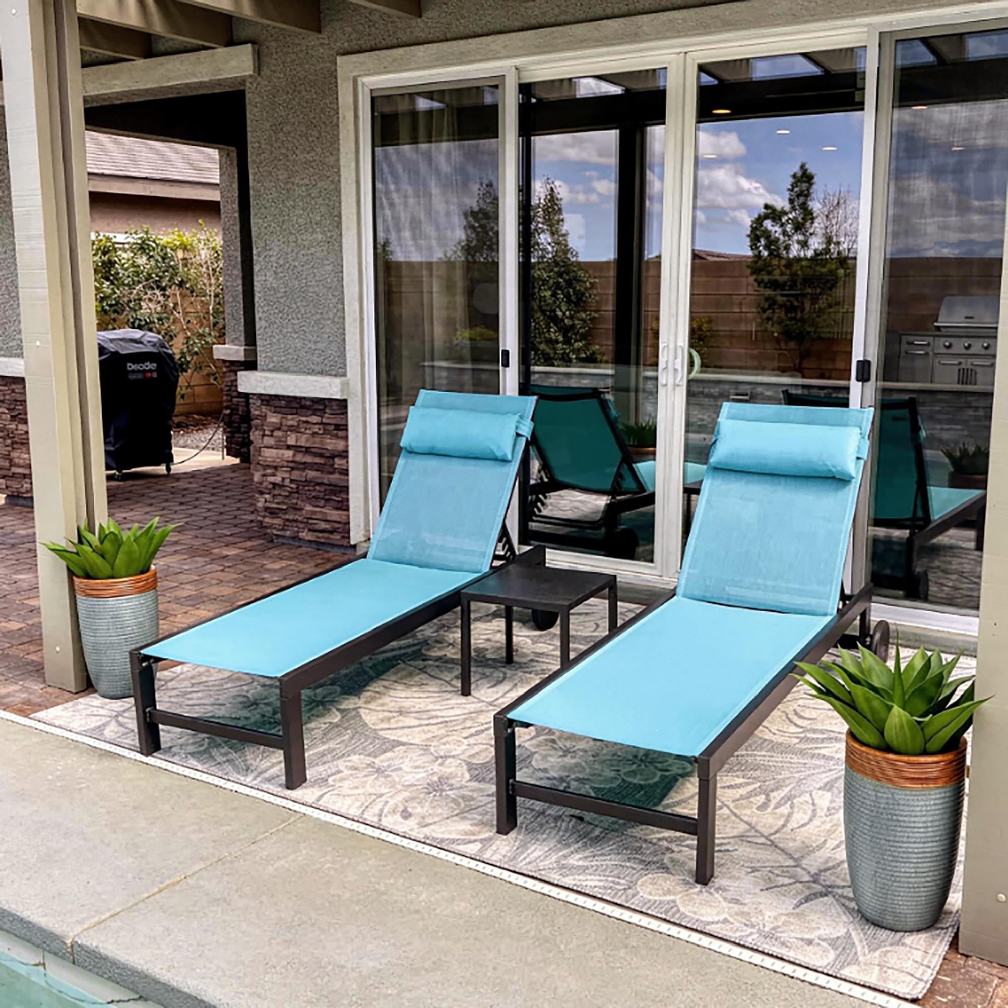 Aluminum Wheeled Patio Lounge Chair Set With Table Pillows